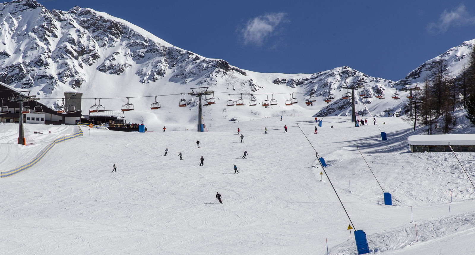 Pila 2000 Ski Trips for Schools and Groups